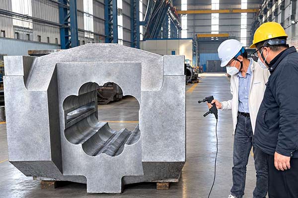 20-Ton 20SiMn Steel Casting for a 20-High Rolling Mill Housing